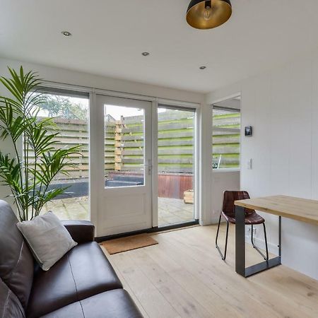 Modern Bungalow Zandvoortselaan エクステリア 写真